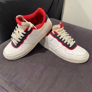 Nike Air Force 1 size 10.5